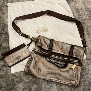 Fossil leather purse and wallet.